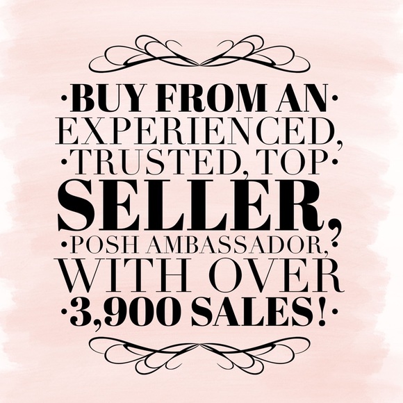 Soft Light Color Block Textured Knit V-Shape Top! - Picture 9 of 9